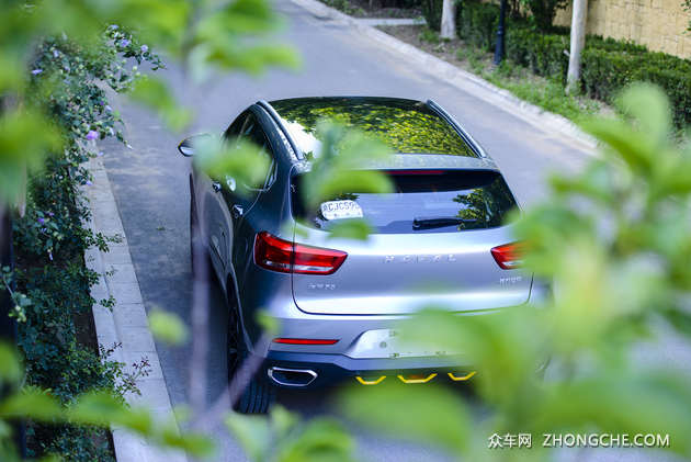 10万元的高颜值SUV 车机系统竟然能玩微信