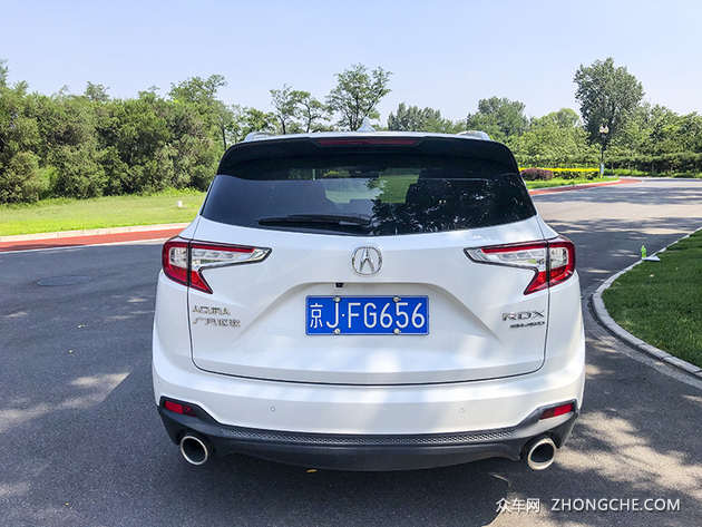 外观低调性能张扬 一款非常好开的豪华车!