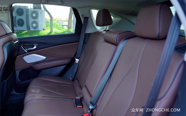 外观低调性能张扬 一款非常好开的豪华车!