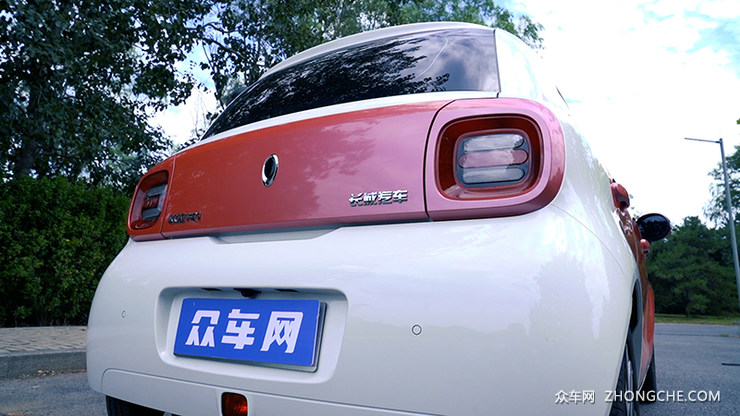 8万能买到400公里续航 萌炸欧拉黑猫带你飞