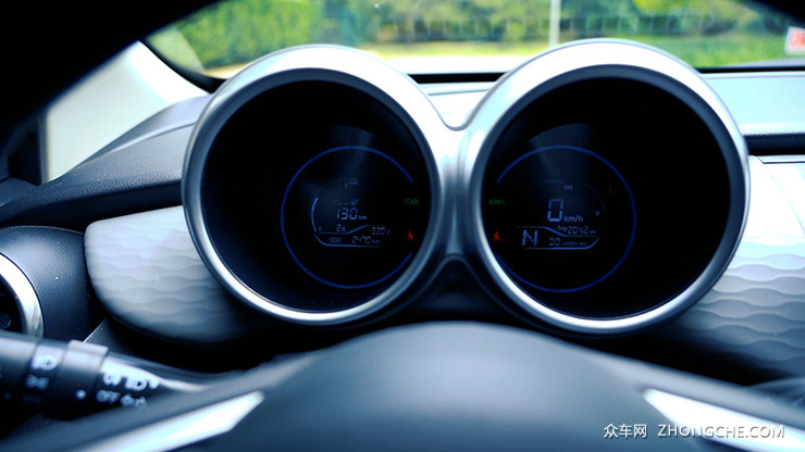 8万能买到400公里续航 萌炸欧拉黑猫带你飞