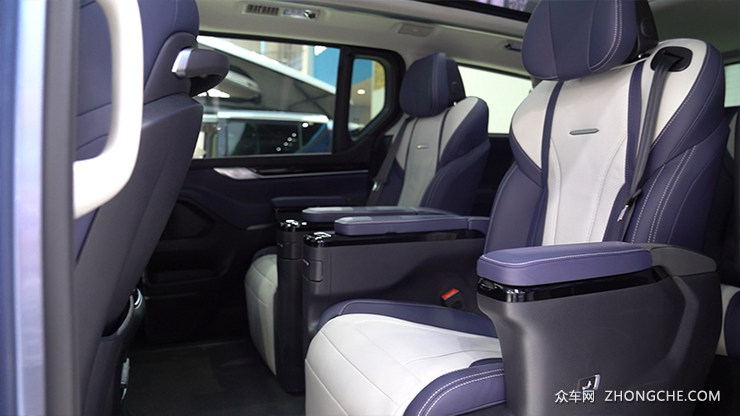 上汽大通首款氢燃料电池MPV EUNIQ7场面夺人