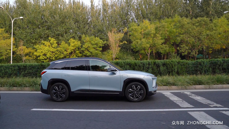 能换电能上门充电 蔚来ES6靠实力说话