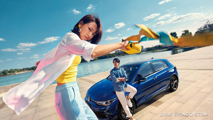 新换代的高尔夫8与马3昂克赛拉怎么选?