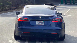 总功率达1100马力 年内交付 疑似特斯拉Model S Plaid原型车谍照