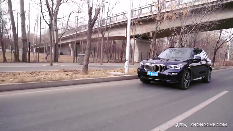城市运动SUV之王 2021款宝马X5表现如何?
