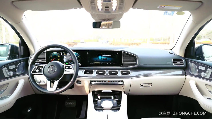 请问:把SUV和轿跑结合在一起会怎样?