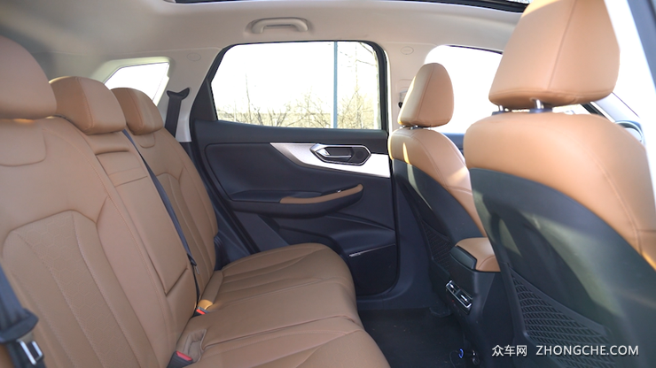 居家旅行好伙伴 一台高颜值的十万级SUV