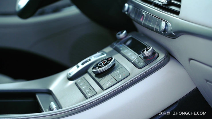 想买汉兰达?现代帕里斯帝了解一下 七座+3.5升V6发动机+四驱