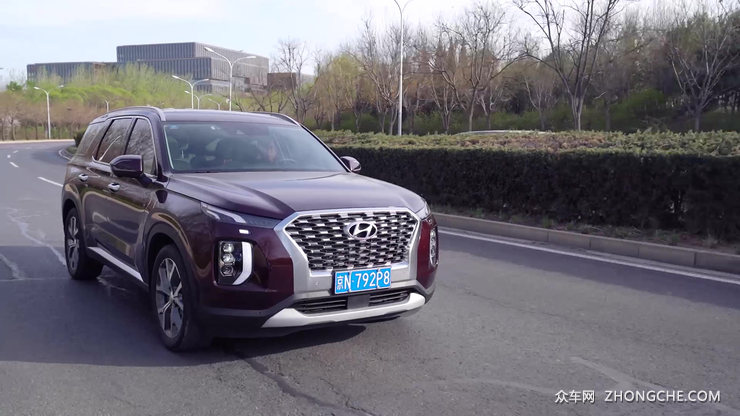 想买汉兰达?现代帕里斯帝了解一下 七座+3.5升V6发动机+四驱