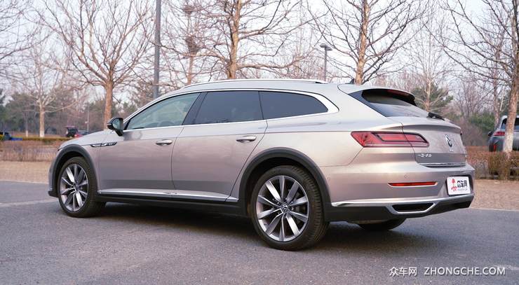 无框车门超大尾箱 CC猎装等你来撩 试驾一汽-大众CC猎装版