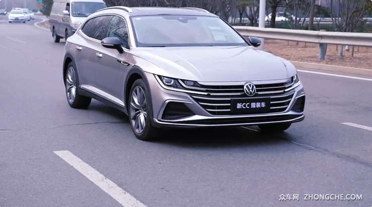 无框车门超大尾箱 CC猎装等你来撩 试驾一汽-大众CC猎装版