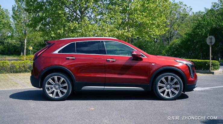 性价比之选!花20万买一台美式运动SUV-凯迪拉克XT4
