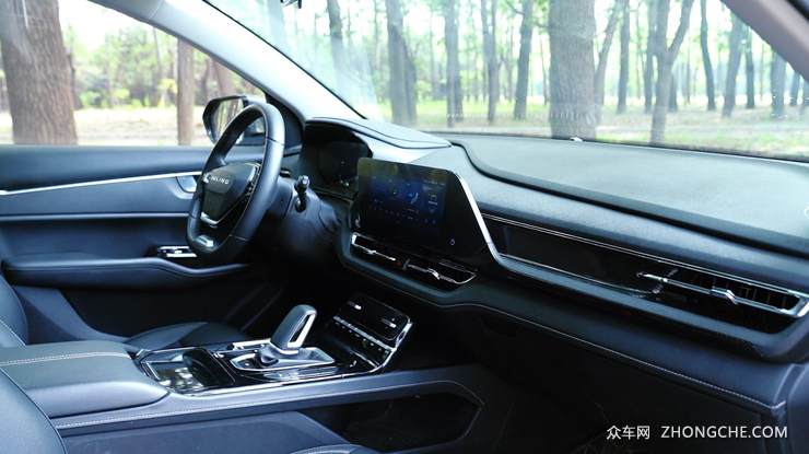 空间灵活大四座 五菱凯捷十万级家用MPV的最优选择