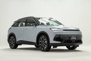 華為智能座艙+電子后視鏡 智能汽車僅10萬元出頭 靜態體驗北京汽車魔方