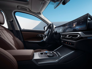 以電動詮釋純粹駕趣，全新BMW i3可不是什么“油改電”