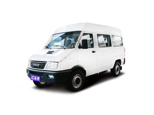 2023款 2.5T A35M1客车短轴中顶单胎手动门5-9座 2023款 2.5T A35M1客车短轴中顶单胎手动门5-9座