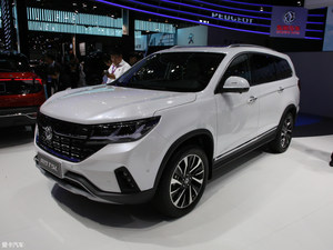 上海车展：东风风行T5L国六版车型亮相