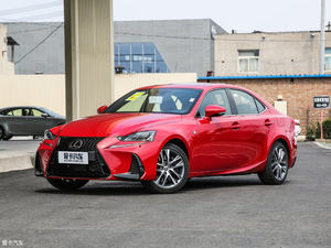 轻奢时代运动强手 豪华品牌中型车对比