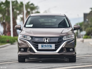 外形时尚空间更大 紧凑掀背两厢车对比