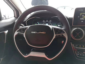 北汽新能源EU5换装BEIJING品牌标识 将作为年度改款车型上市