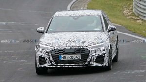 2.5T+四驱/394马力 全新奥迪RS3测试谍照曝光