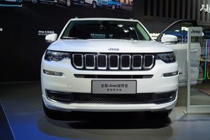 纯电续航70km/售30.98万元起 广汽菲克Jeep指挥官PHEV上市