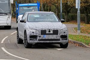 尾部造型改变/内饰采用最新风格 2021款捷豹F-Pace Spied测试谍照曝光