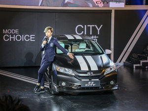 型格之选 锋范×薛之谦潮牌快闪店启动会