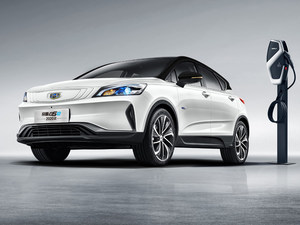 新款帝豪GSe上市 补贴后售10.99万元起