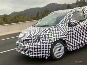 7月上市/或将加长 全新飞度国内谍照曝光