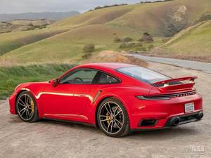 保时捷911 Trubo S采用GT3轻量化套件