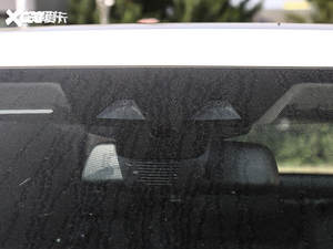 低配车型够时尚吗？解读揽胜极光青春版