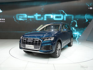 入门版搭载2.0T动力 新奥迪Q7预售70万起