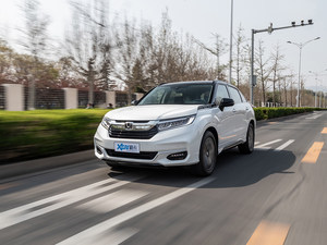 爱卡试驾新款冠道 空间奢侈/动力强劲