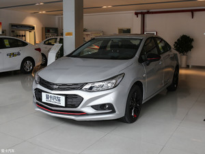 露出“獠牙” 实拍雪佛兰科鲁兹Redline