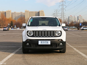 兼顾个性与实用 实拍自由侠1.4T手动挡