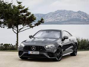 海外7月上市 新款E级Coupe版&敞篷版亮相