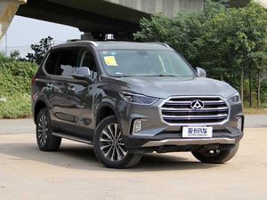 可定制的智能SUV 爱卡实拍上汽大通D90