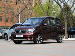 七座MPV再添新选择 实拍东风启辰M50V