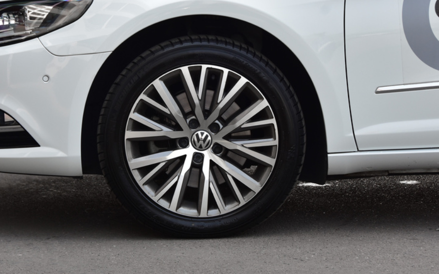 大众cc轮毂多少钱一个大众cc原装轮毂价格