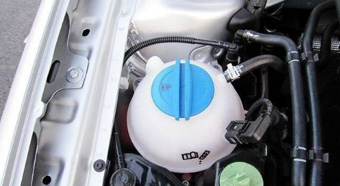 大众宝来水箱多少钱/价格,宝来水箱在哪个位置