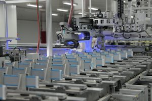 探访比亚迪刀片电池工厂：所有汽车品牌都来谈过