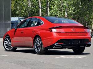 配置很高 现代全新索纳塔预售16.48万起