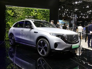 NEDC综合续航415km EQC 350 4MATIC亮相