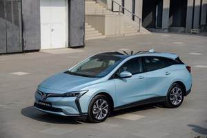 百公里综合油耗1.4升 插混版微蓝6本月上市