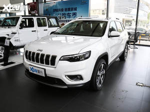 Jeep自由光经典运动版上市 售17.98万元