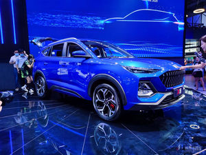 中大型7座SUV新选择 江淮嘉悦X8首发亮相