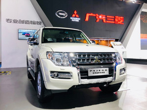 尊贵越野典藏版帕杰罗上市 售38.98万元