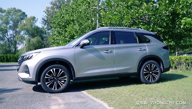 花15万感受30万SUV的品质  传祺GS5太值了